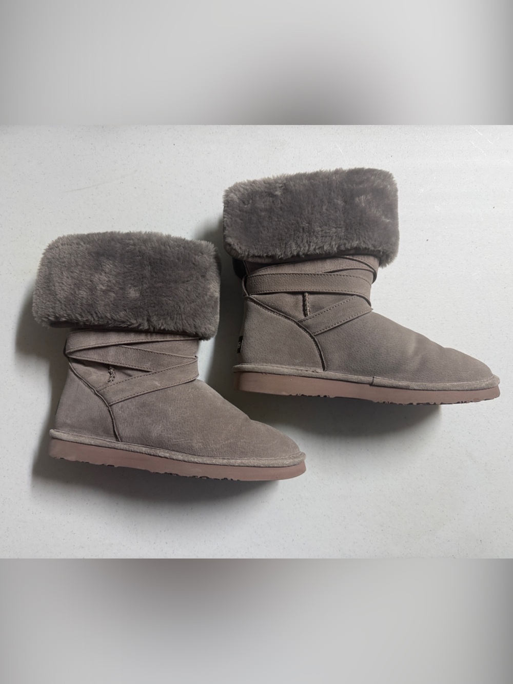 Lamo Taupe Gray Faux-Fur Cuff Winter Boots